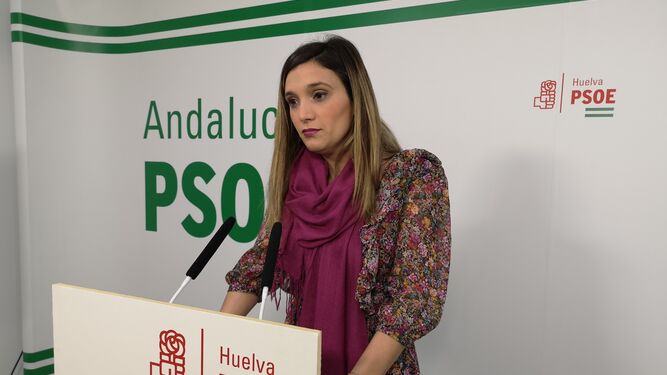 La socialista María Márquez, en rueda de prensa.
