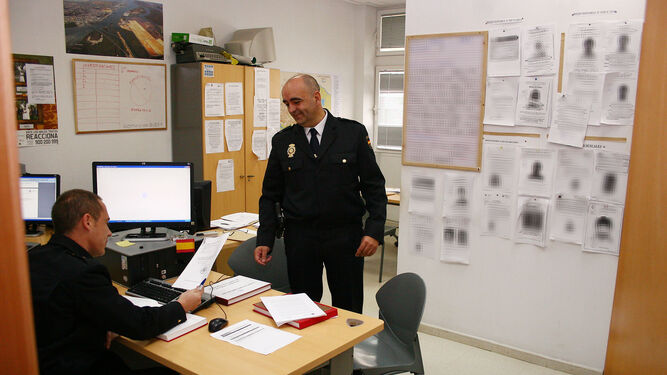 El inspector Emilio Fernández cuando dirigía el SAF de Huelva.