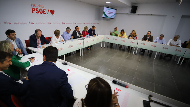 Imagen de archivo de una reunión del PSOE de Huelva.