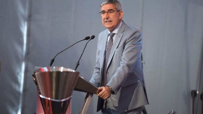 El presidente de la Euroliga, Jordi Bertomeu, interviene durante el acto.