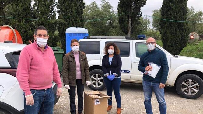 Coronavirus Huelva: Rosal de la Frontera entrega material a su vecina Vila Verde de Ficalho