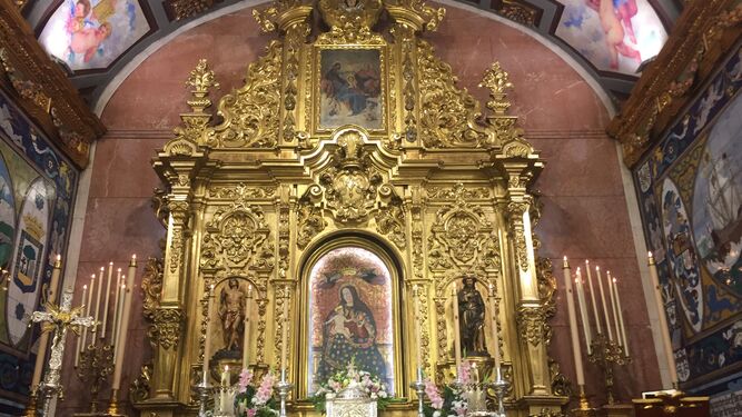 Altar de Nuestra Señora de la Cinta en su sntauario de El Conquero.