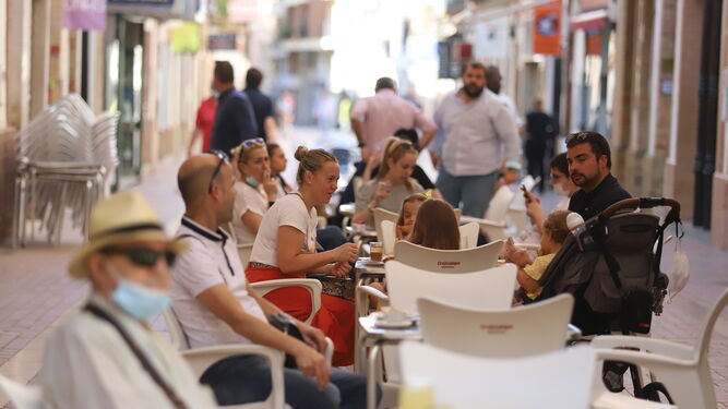 Im&aacute;genes de bares y restaurantes de la ciudad de Huelva en el inicio de la fase dos