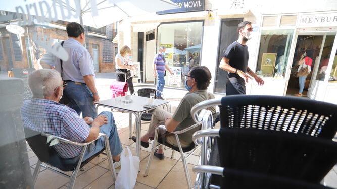 Im&aacute;genes de bares y restaurantes de la ciudad de Huelva en el inicio de la fase dos