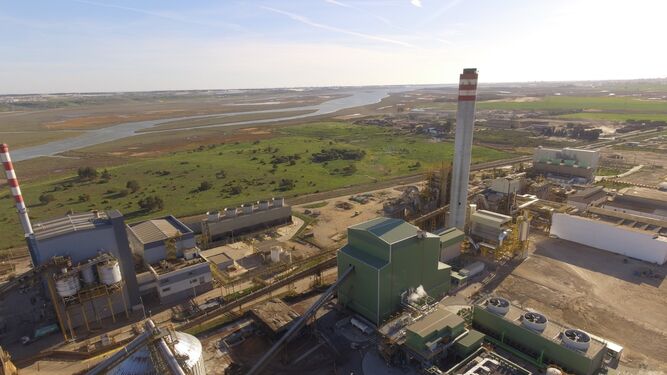 Ence en Huelva, uno de los complejos energéticos con renovables más avanzados de España