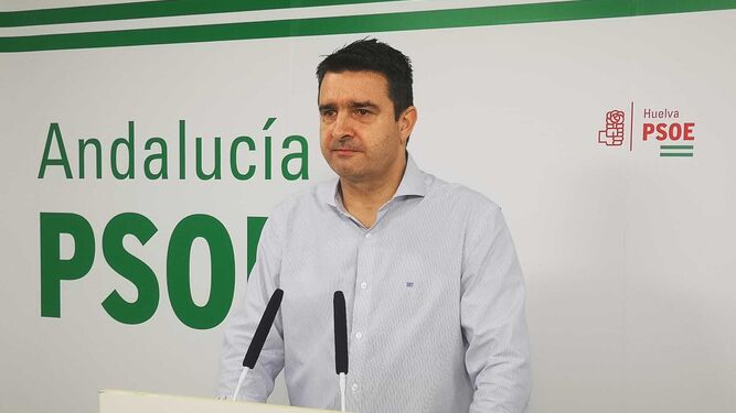 Amaro Huelva, durante su rueda de prensa.