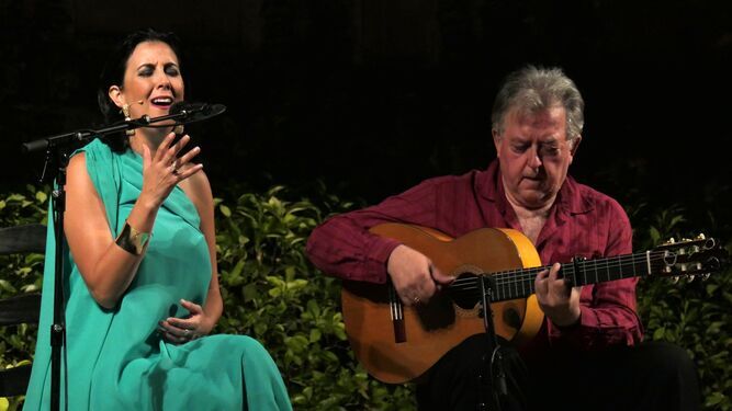 Laura Vital, en la imagen en las Noches del Alcázar,  ha cantado los poemas de Rodríguez Ojeda.