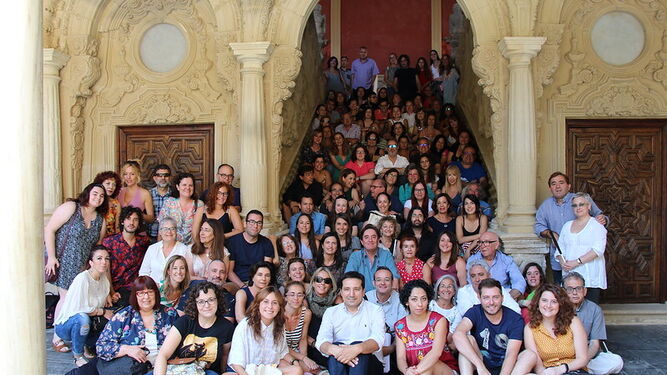 Foto de familia del curso "La Poesía, una forma de resistencia".     Sede Antonio Machado. Baeza, 23 de agosto de 2018.