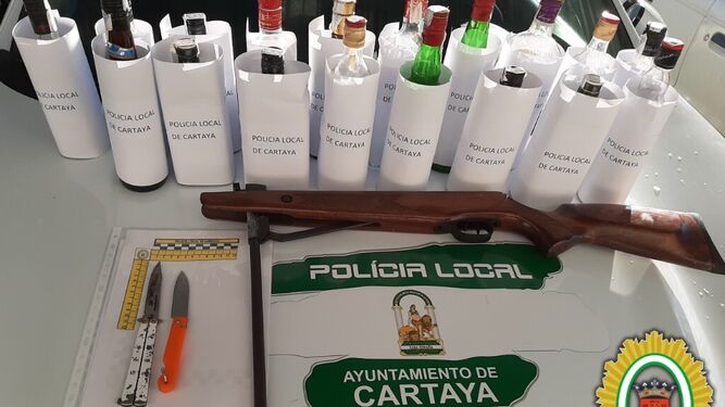 La Policía Local de Cartaya requisó diverso material durante el fin de semana.