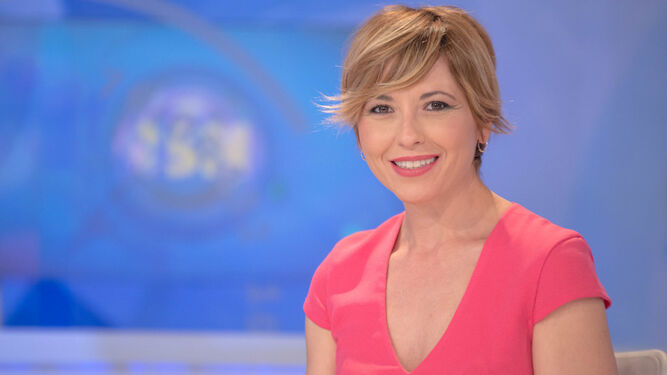 Silvia Sanz, una de las presentadoras de 'Andalucía a dos voces'