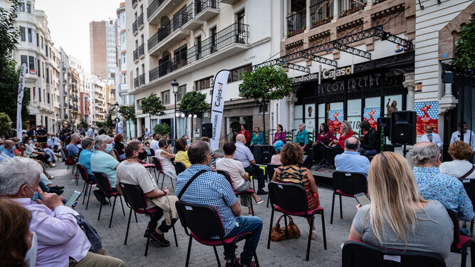 Im&aacute;genes del homenaje a las pe&ntilde;as flamencas en el festival flamenco de Huelva