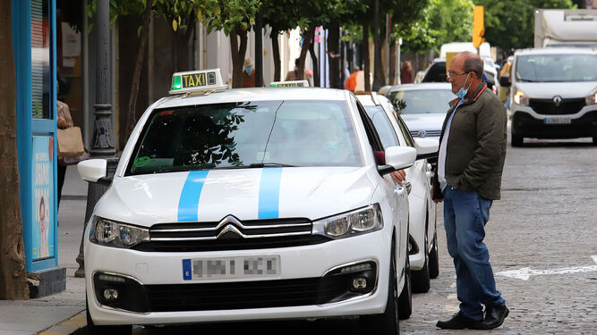 Los taxistas de Huelva temen que el 60% pierdan su empleo