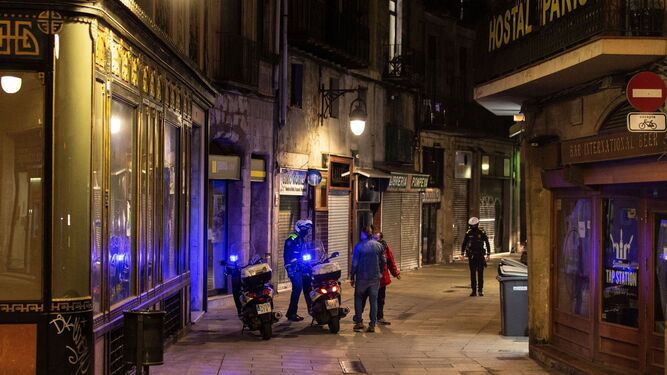 La  Guardia Urbana identifica a dos personas en Barcelona