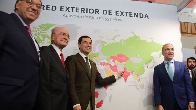 El presidente de la Junta de Andalucía, en un encuentro de presidentes en 2019.