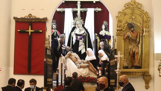 La Santa Cruz celebró ayer cultos a la Providencia.