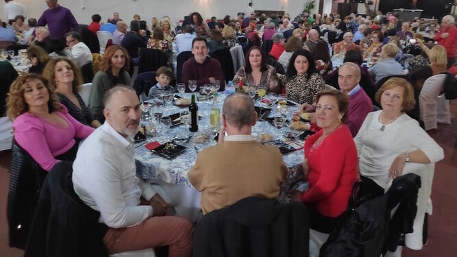 El Centro Cultural de Nerva donará los 600 euros del presupuesto del almuerzo de Navidad de sus socios al Asilo de Ancianas
