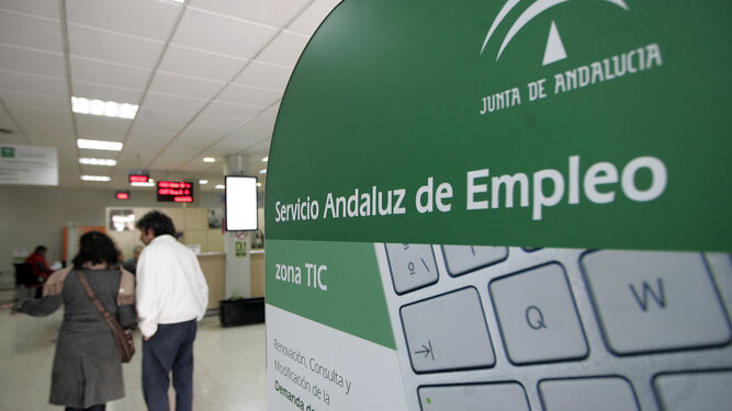 Oficina del Servicio Andaluz de Empleo (SAE).