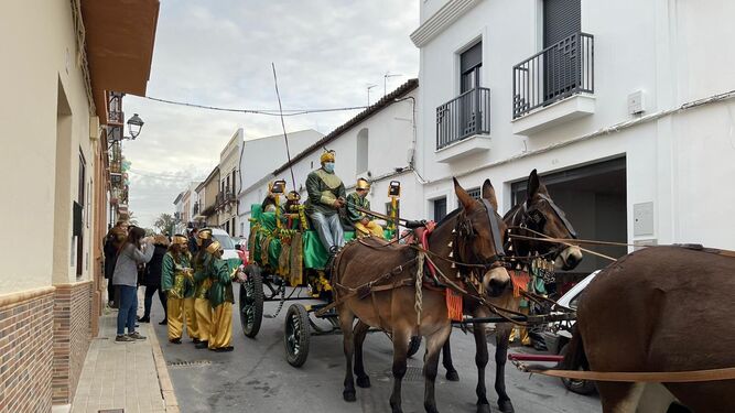 Las im&aacute;genes de los Reyes Magos en su recorrida por la provincia de Huelva