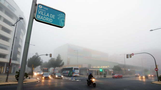Im&aacute;genes de la ma&ntilde;ana de niebla en Huelva