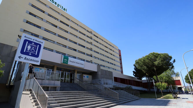 El Hospital Infanta Elena adopta nuevas medidas ante el aumento de casos.