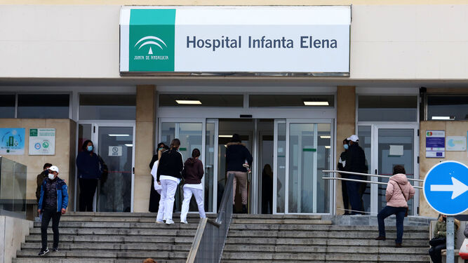 Inmediaciones del Hospital Infanta Elena.