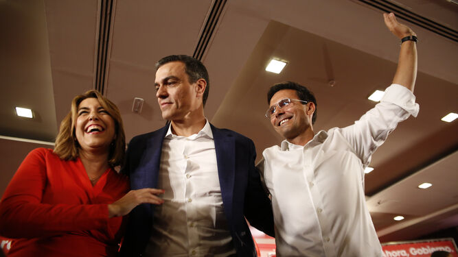 Dirigentes históricos del PSOE andaluz abogan por renovar el liderazgo de Susana Díaz.