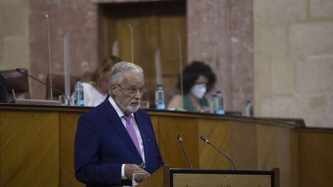 Jesús Maeztu, durante una participación en el Parlamento.