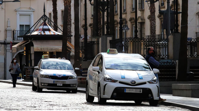 Parada de taxis en la Plaza de las Monjas.