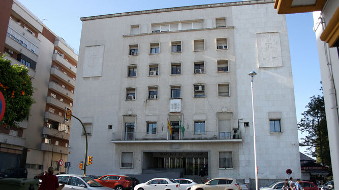Fachada del Palacio de Justicia de Huelva, donde tendrá que celebrarse la nueva vista oral.
