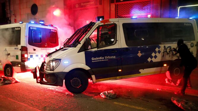 Ataque a una furgoneta de la Guardia Urbana de Barcelona.