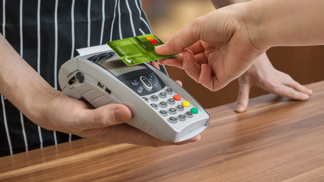 Unicaja Banco lanza una campaña por la que devuelve el 8% de las compras al contratar una nueva tarjeta de crédito
