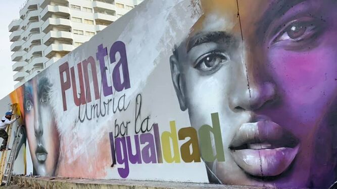 El mural Punta Umbría por la Igualdad.