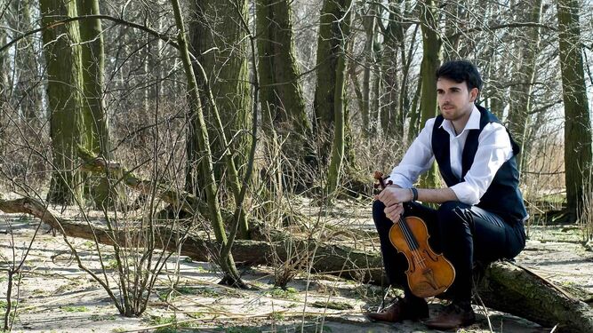 El violinista vasco Jonathan Mesonero