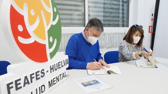 Convenio firmado por el Ayuntamiento de Palos y Feafes.