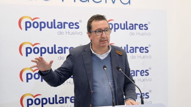 Manuel Andrés González durante la rueda de prensa.