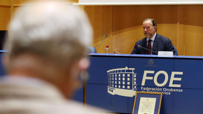 José Luis García-Palacios durante su intervención en la asamblea general de la FOE.