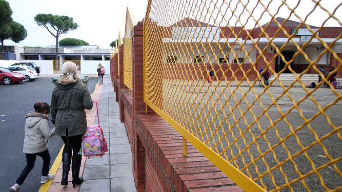El colegio El Puntal de Bellavista, en la fecha en que se denunciaron los hechos, a finales de 2016.