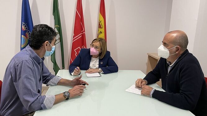 Donaire, Faneca y Forcén, en la reunión del PSOE con UGT.