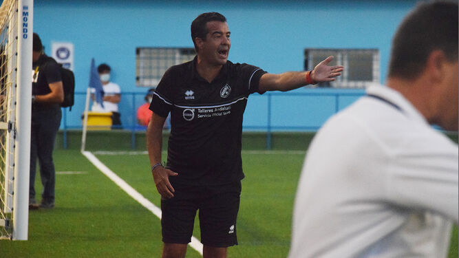 Pérez Herrera tiene un año más de contrato con el recién ascendido Xerez DFC.