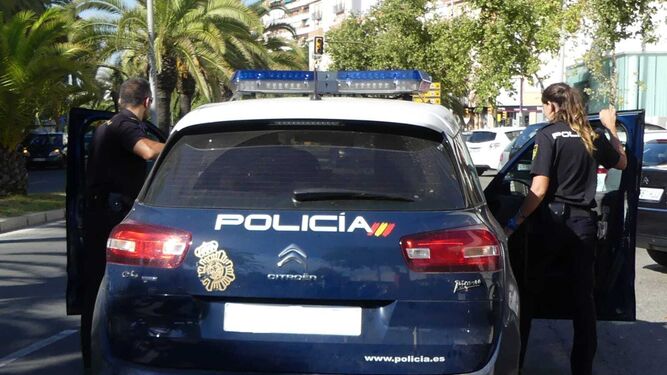 Una patrulla de la Policía Nacional de Huelva.