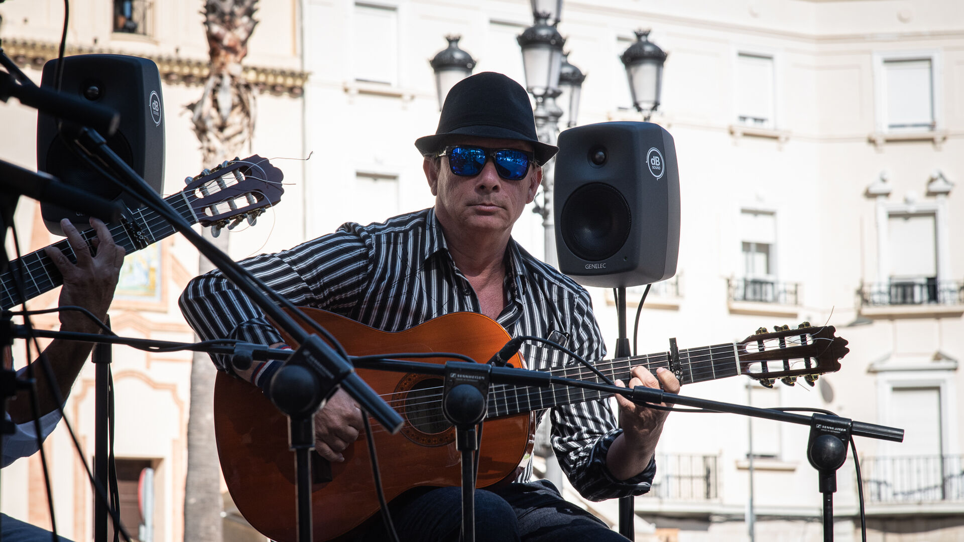 Im&aacute;genes de la pe&ntilde;a La Orden en el festival flamenco Ciudad de Huelva