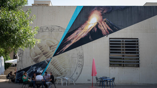 Mural de Man o Matic en el campus del Carmen de la Universidad de Huelva.