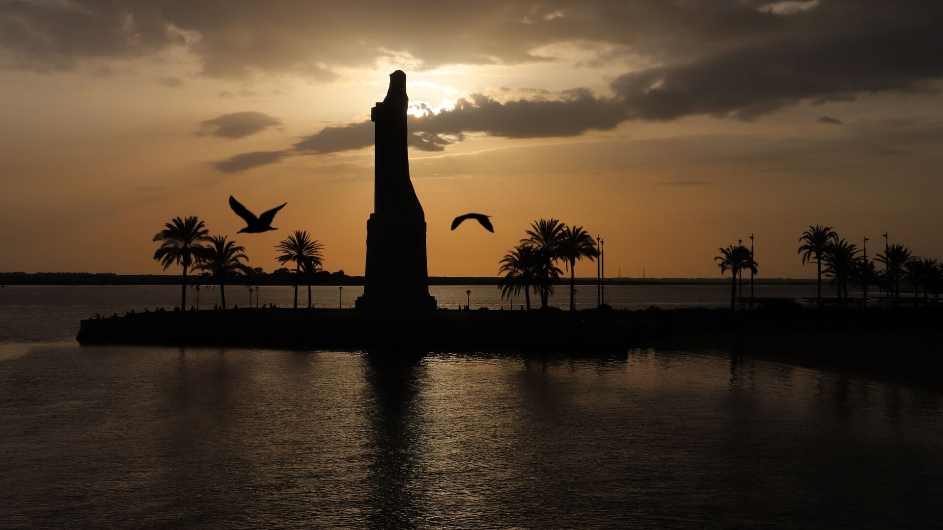 Monumento a Col&oacute;n, uno de los iconos de Huelva