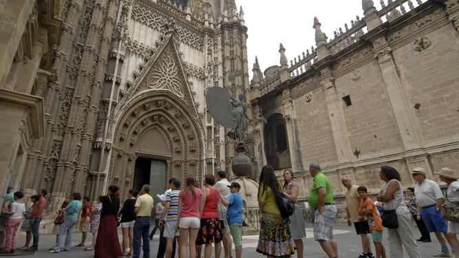 Sevilla, repite como segundo lugar turístico más barato para alojarse durante las vacaciones veraniegas
