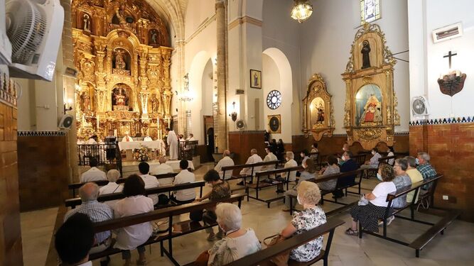 Cultos en la parroquia mayor de San Pedro de Huelva.