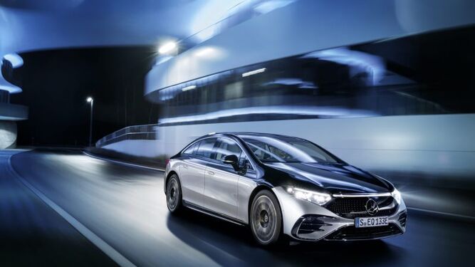 El nuevo Mercedes EQS sólo alcanzará su máxima capacidad de giro bajo suscripción de 500 euros al año