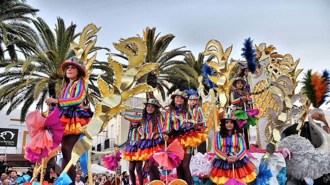 Cabalgata de una edición anterior del carnaval de Ayamonte.