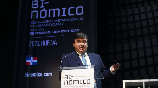 El alcalde de Huelva en la clausura del I Congreso Binómico.