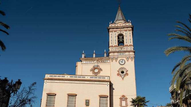 La Iglesia Mayor de San Pedro vista desde la plaza del mismo nombre.