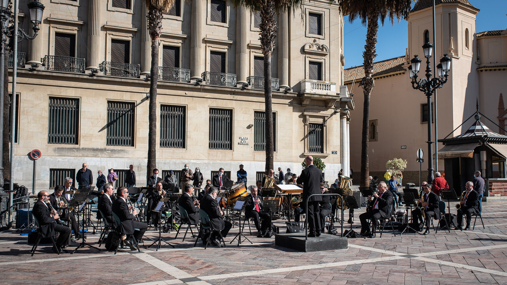 Im&aacute;genes del concierto de la orquesta municipal en la Plaza de las Monjas